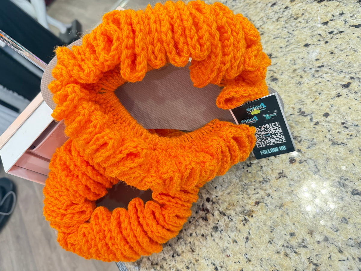 RUFFLED FLIP FLOPS