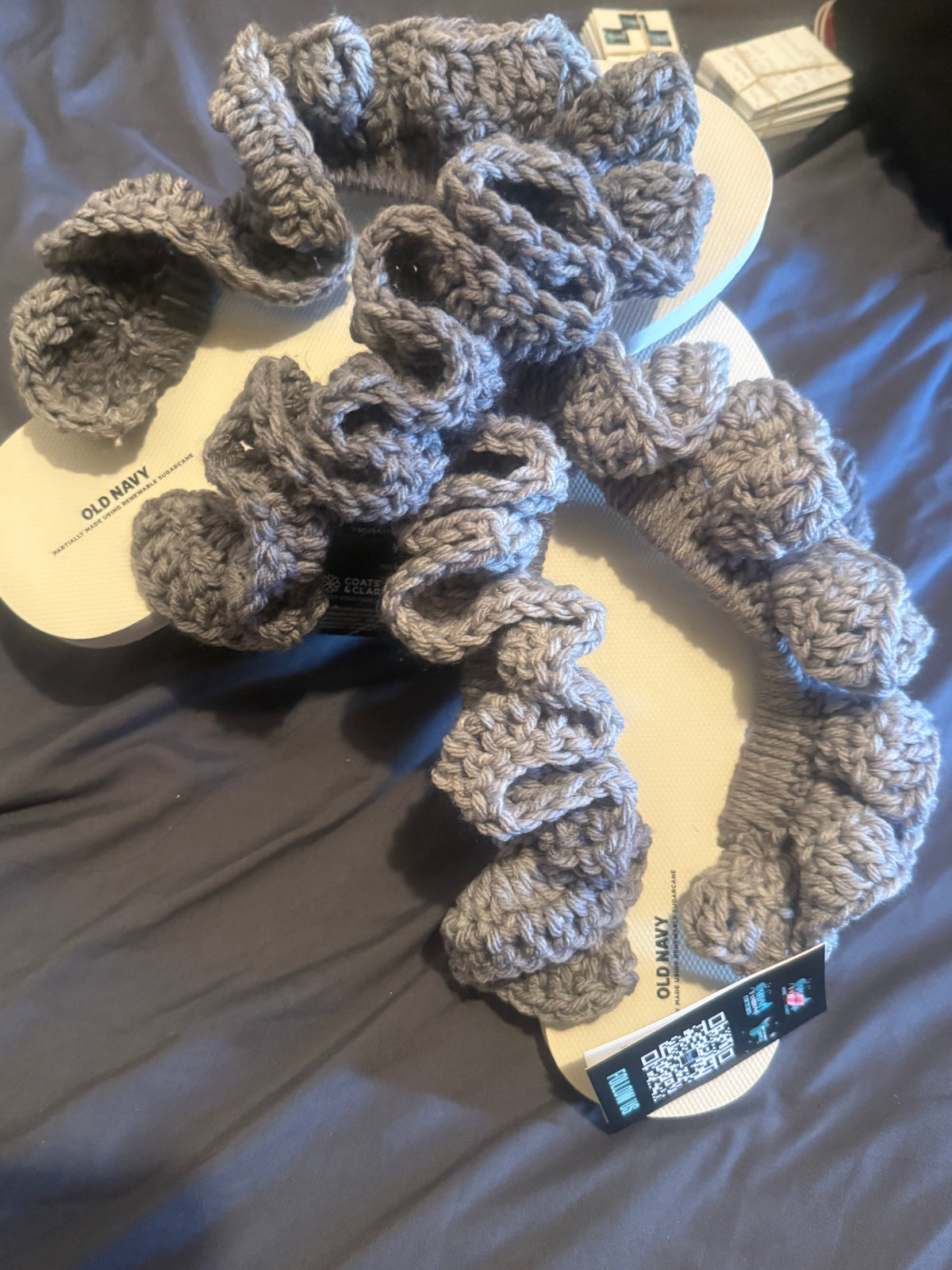 RUFFLED FLIP FLOPS